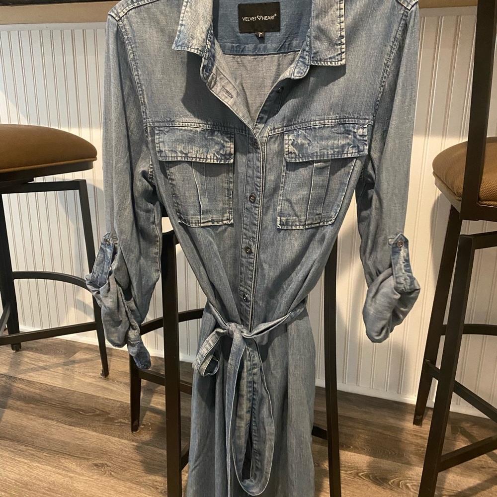 Velvet Heart Jean dress w/ tie